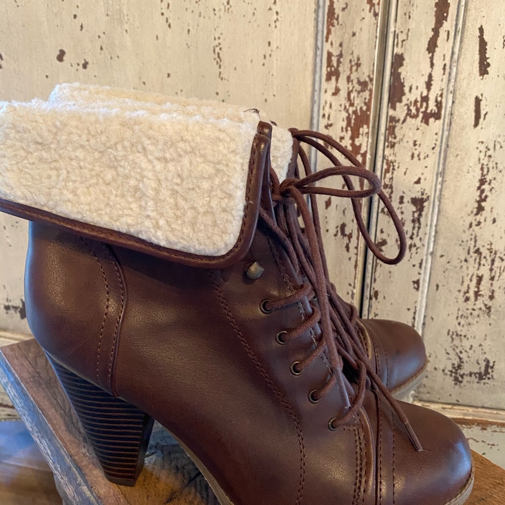 Booties - Picture 3 of 6